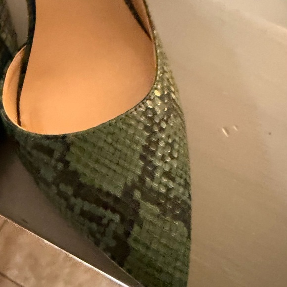 INC - Picture 4 of 6